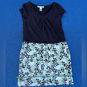 Shirt and skirt set.